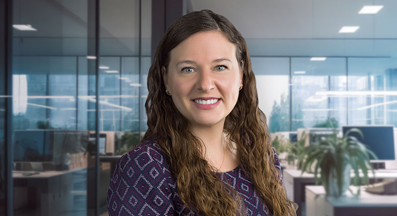 Portrait of Carolyn Schlapp